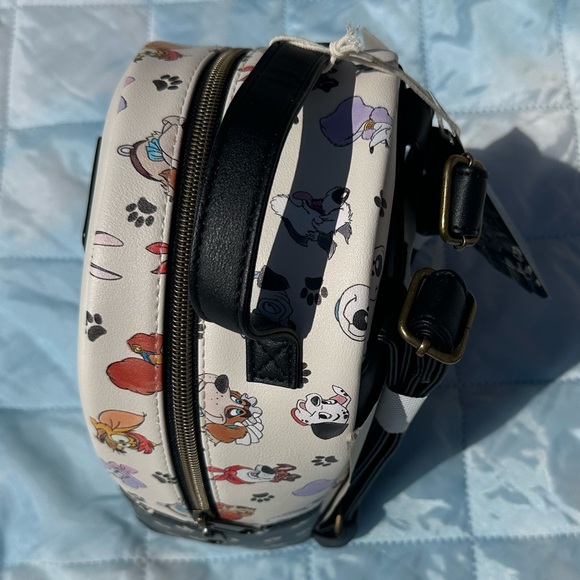 Loungefly Disney - I'm A Dog Person Backpack - NWT - Picture 4 of 6